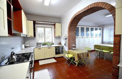 Zona LIV La Giustiniana Villa | Villa Eos: A welcoming two-story villa surrounded by the greenery, with Free WI-FI.