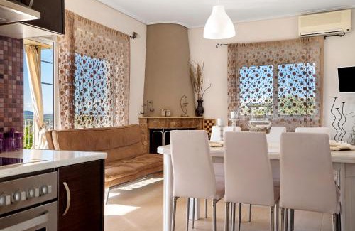 Paleros Villa | Villa Ermina Paleros