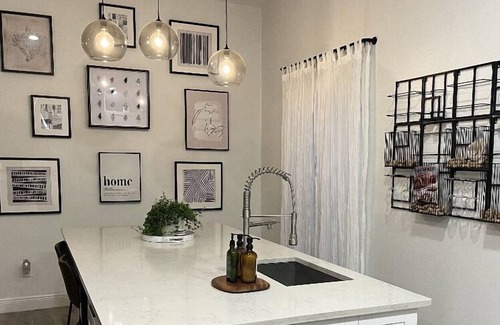 Citrus Park House | Villa Ernest