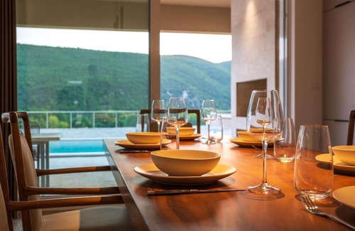 Trn Villa | Villa Ero