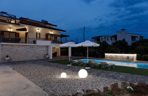 Argos Villa | Villa EronLux villa near Nafplio with pool, cinema room, grand piano