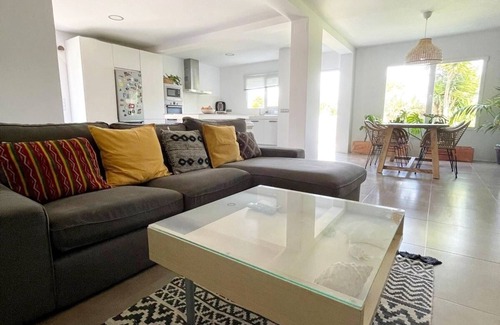 Chiclana de la Frontera Villa | Villa Sukha