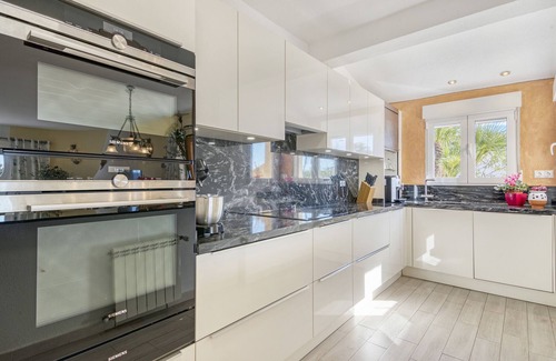Cumbre del Sol Villa | Villa 'Casasilma' with Sea View, Wi-Fi and Air Conditioning