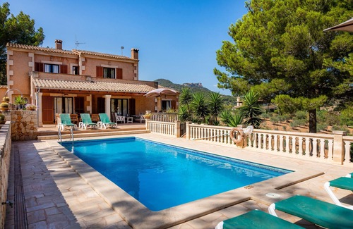 Felanitx Villa | "Villa es Turo de França" with Mountain View, Pool & Wi-Fi