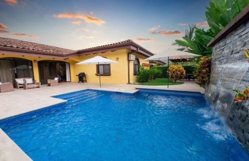 Esterillos Oeste Villa | Villa Escapadita By Vacation Pura Vida