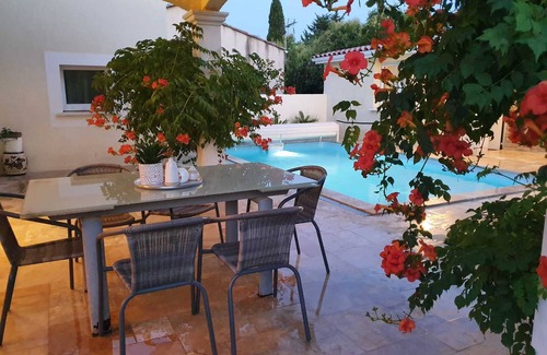 Montarnaud Cottage | Villa et Dépendance Avec Piscine Privée