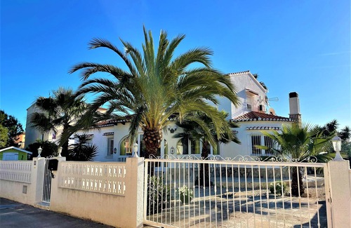 Molinell Villa | Villa Eva, beautiful detached villa with private pool, 500 m to the sandy beach