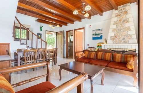 Kefalas Villa | Villa Eva Large Private Pool, A/C, WiFi