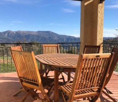 Chateauneuf-Villevieille House | VILLA EVE