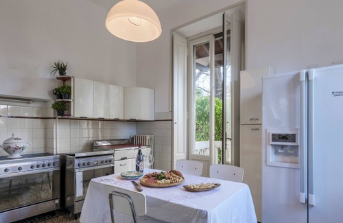 Monate Villa | Villa Evelina 10, Emma Villas