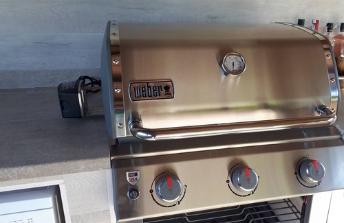 Gaucin Ski Chalet | Villa Evelyn. Privacy Garden, WiFi, Nature, Relax, Birdwatching, Fully Equipment