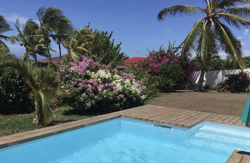 Grande-Terre Villa | villa facing the sea, large terrace, garden ..