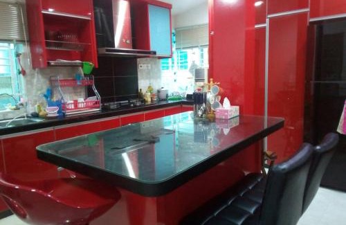 Kampung Behor Gandin House | Villa Fairuz Hana Islamic Stay