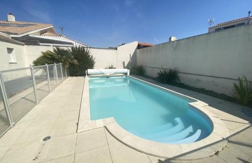 Bretignolles-sur-Mer House | Villa familiale avec piscine privée chauffée, 800m plage, WiFi - FR-1-231-260