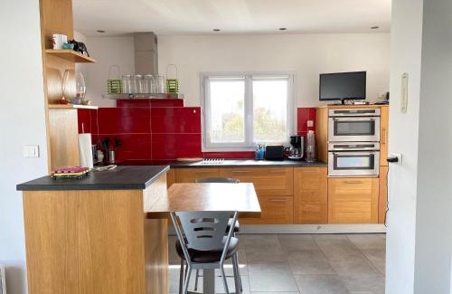 Bretignolles-sur-Mer House | Villa familiale avec piscine privée chauffée, 800m plage, WiFi - FR-1-231-260