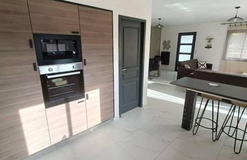 Meynes Villa | Villa Familiale Reposante au Soleil