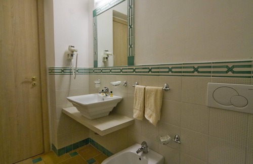 Syracuse Hotel | Villa Fanusa