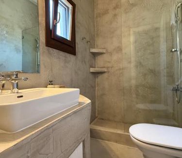 Vourkari Villa | Villa Faros Vourkari Kea with private pool and stunning views