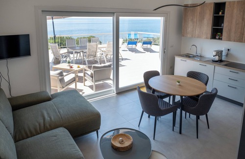 Fertilia Villa | Villa Fertilia sea front - Key to Villas