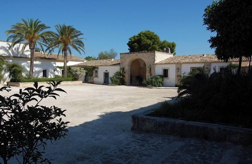 Augusta Villa | Villa Feudale - Brucoli, Sicilia