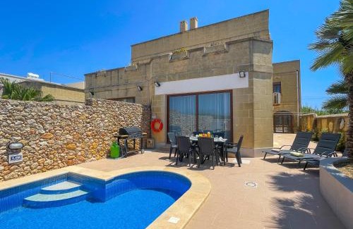 Santu Pietru Villa | Villa Fieldend - Gozo Holiday Home