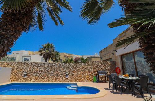 Santu Pietru Villa | Villa Fieldend - Gozo Holiday Home