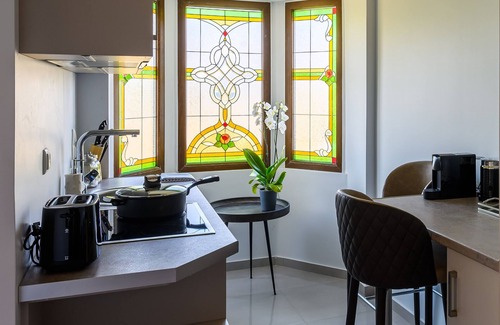 Psathopirgos Villa | Villa Filoxenia - by the sea - up to 12 guests
