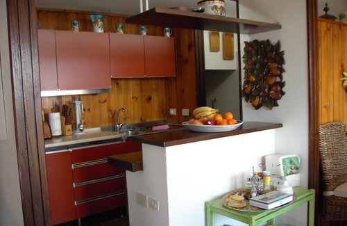 San Pantaleo Villa | Villa Fiore: wide garden, next to the sea and village