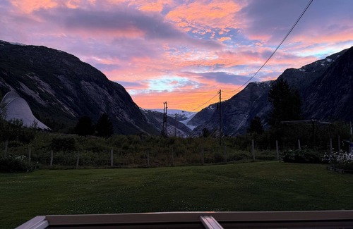 Luster Villa | Villa Fjellheim - at the foot of the Jostedal glacier