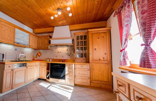 Gozd Martuljek Apartment | Villa Flora Apartments