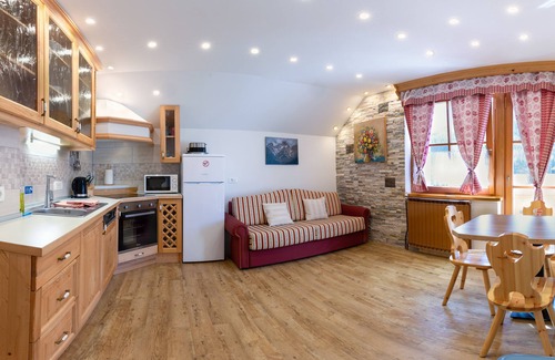 Gozd Martuljek Apartment | Villa Flora Apartments
