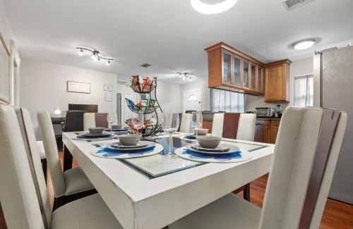Clearwater House | Villa Florentina.