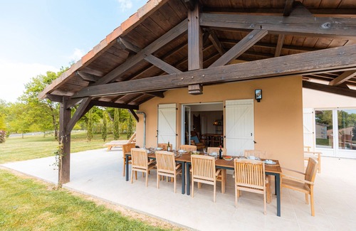 Vasles House | Villa for 10 people, bright, modern and comfortable