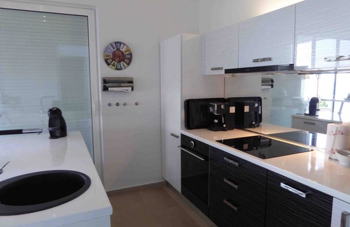 Kukljica Villa | Villa for 6 people, facing the sea, pool, large terrace