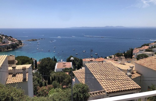Almadraba-Canyelles House | Villa for 6 people, magnificent view, 400 m from the beach