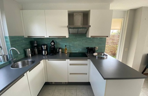 Sint Maarten House | Villa for 6 pers. summer garden, fireplace, barbecue, free bicycles, outdoor pool