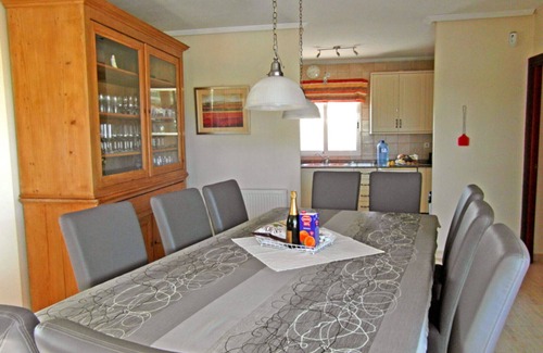 Campos del Rio Villa | Villa for 8 people with private swimming pool