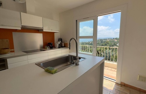 Les Issambres Villa | Villa for rent in Les Issambres - sea view, swimming pool - sleeps 10