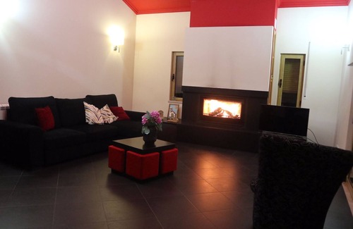 Areias House | Villa for up to 18 people with swimming pool 10 minutes from the blue lake