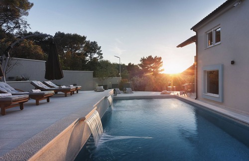 Vinkuran Villa | Villa Forest Bay near Pula for 8 people - only 300 meters from the beach