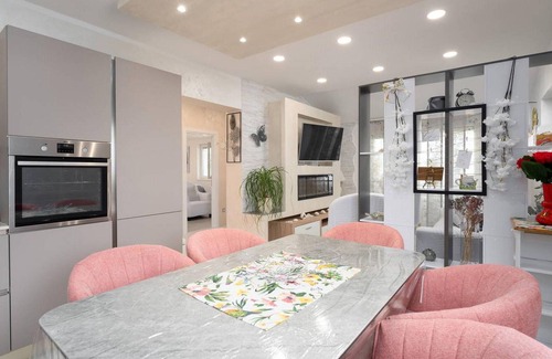 Farini House | Villa Fortuna Visnjan