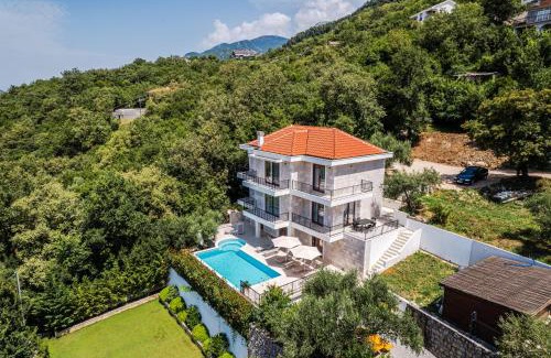 Prijevor Villa | Villa Fotinia