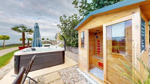 Trebnje Apartment | Villa Four Stars ART-PE