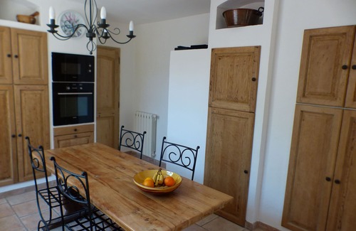Chateauneuf-les-Martigues House | Villa in Provence at the crossroads of all important cities