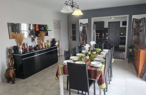 Saint-Gilles-Croix-de-Vie Villa | Villa "Le Paradis Bleu" Heated pool and beach 250 m'away
