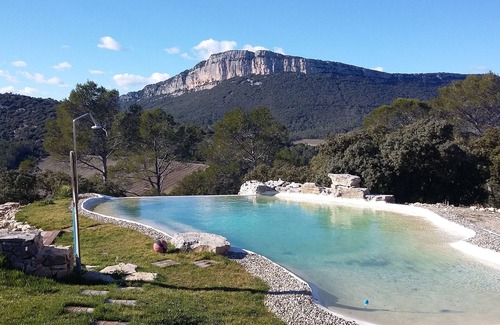 Saint-Mathieu-de-Treviers Villa | Villa in the south of France, exceptional setting, swimming pool, calm, wellness