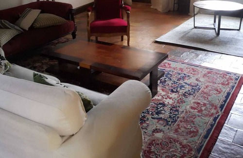 Savigny-le-Vieux House | Villa