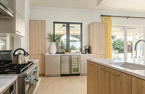Frigate Bay Villa | Villa Frangipani - Steps away from the beach