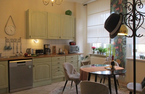 Leubnitz-Neuostra Apartment | * VILLA FREIA Dresden * Exceptional apartment in a city villa
