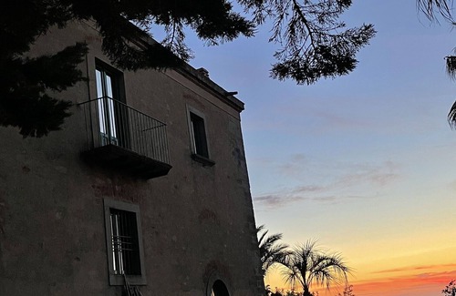 Ficarra Villa | Villa from the 1700s between the sea and Nebrodi Park at 700 m above sea level.